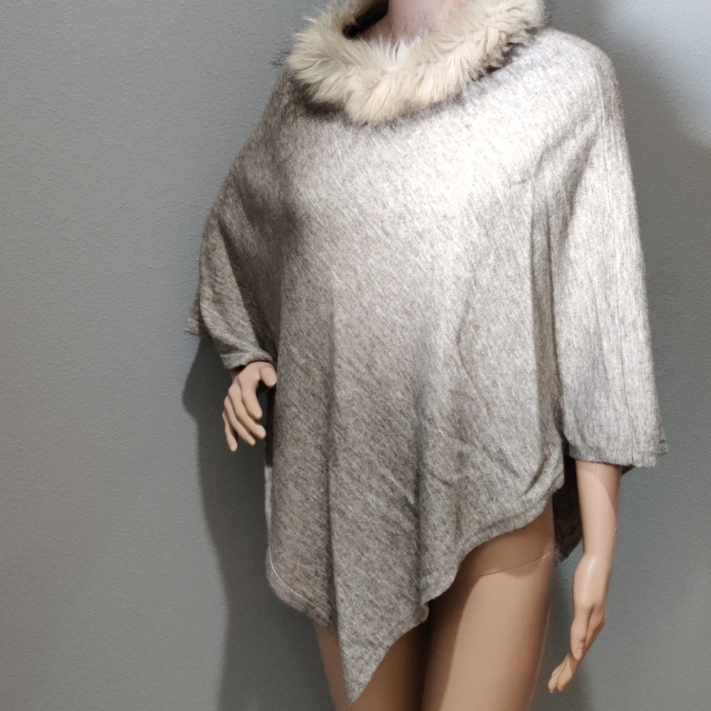 Crosstree Lane faux fur poncho